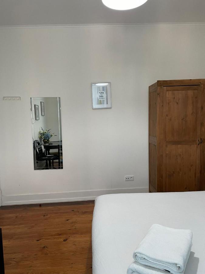 Retro M2 R4 - Lovely Double Room With Shared Bathroom Lissabon Exterior foto