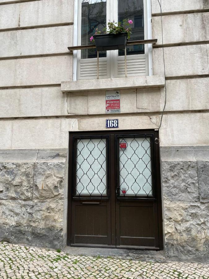 Retro M2 R4 - Lovely Double Room With Shared Bathroom Lissabon Exterior foto